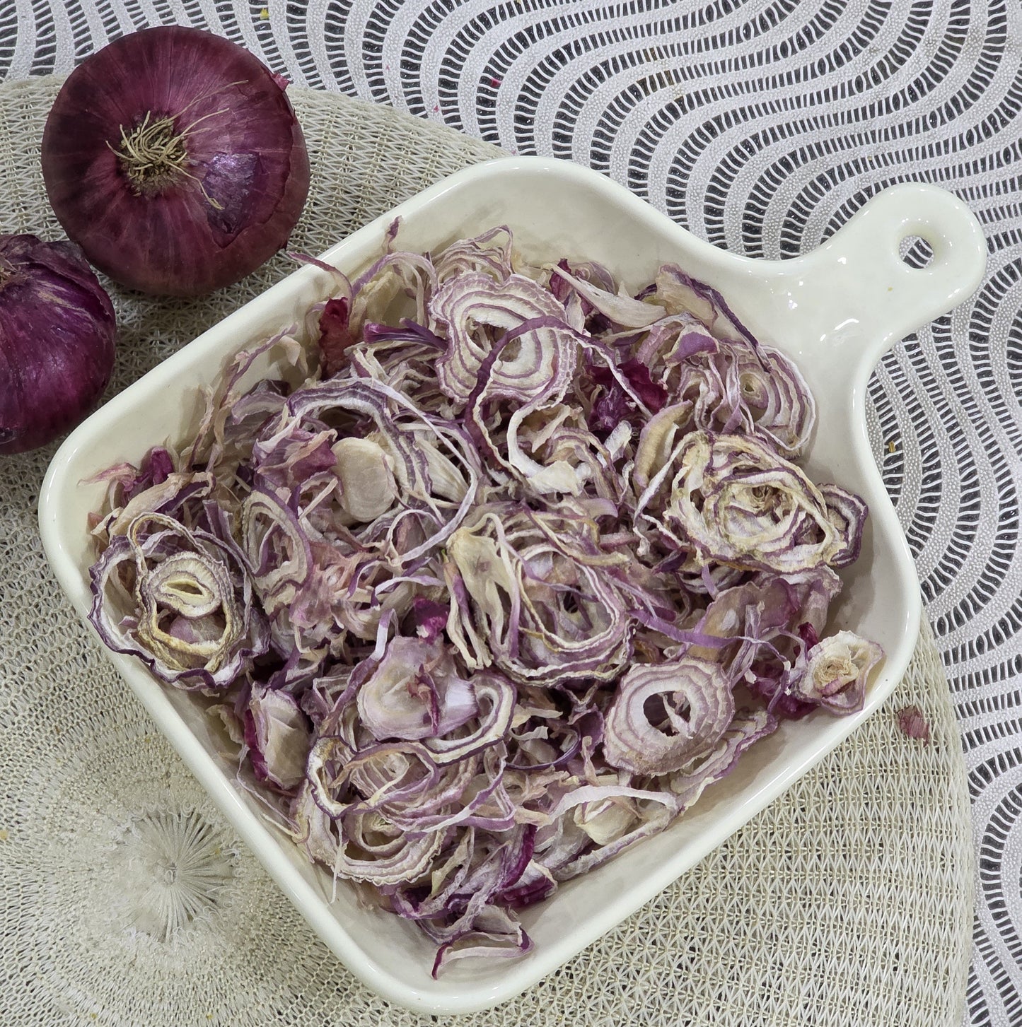 100% Organic Dry Onion Flakes